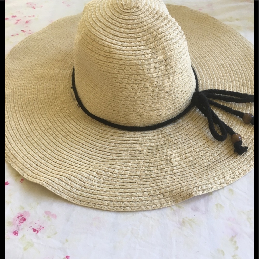 Floppy Beach Hat